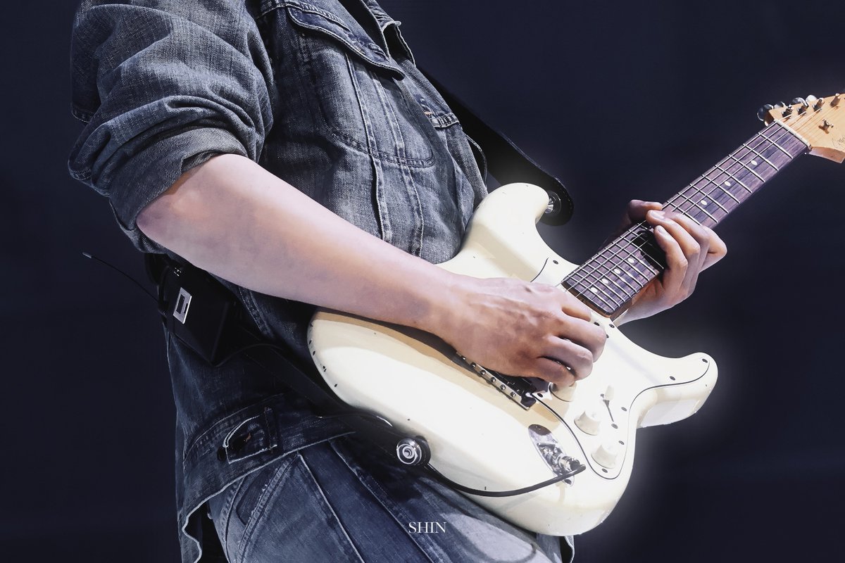 trust_0116's tweet photo. 260703-5 The DECADE FINALE in SEOUL 🤍

내 세상의 중심🪐
#박성진 #성진 #SUNGJIN #데이식스 #DAY6 https://t.co/qZFx6FP619