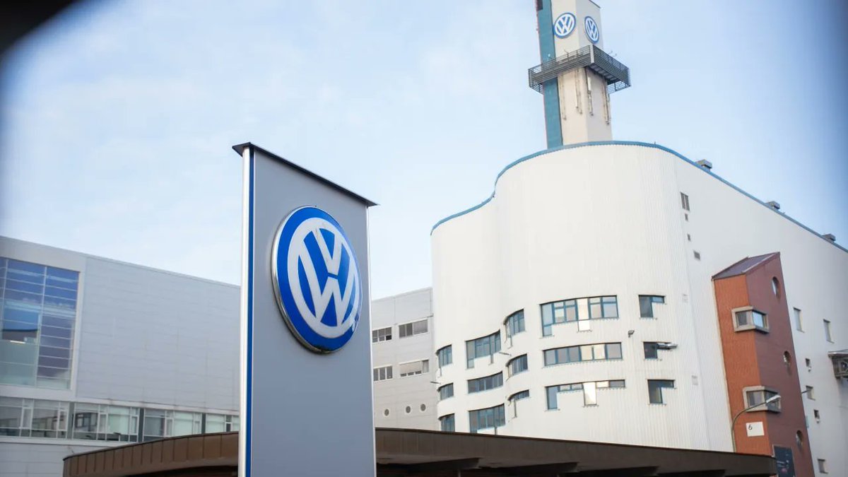 warstrike88's tweet photo. 🇶🇦 🚫 🇮🇱 The Qatar Investment Authority (QIA), a major Volkswagen shareholder, blocked a proposed agreement between Volkswagen and Israeli defense company Rafael to manufacture Iron Dome components at a factory in Germany, according to German newspaper Bild. 

🇩🇪 Qatar’s sovereign wealth fund, Volkswagen’s third-largest shareholder, reportedly vetoed a plan to repurpose the automaker’s struggling plant in Osnabrück, putting hundreds of additional jobs at its German factories at risk.

⭕️ The state-owned Qatar Investment Authority, or QIA, holds 17% of Volkswagen’s voting rights and 10.4% of its total share capital, giving it significant influence over decisions made at the company’s headquarters in Wolfsburg.

Follow @warstrike88