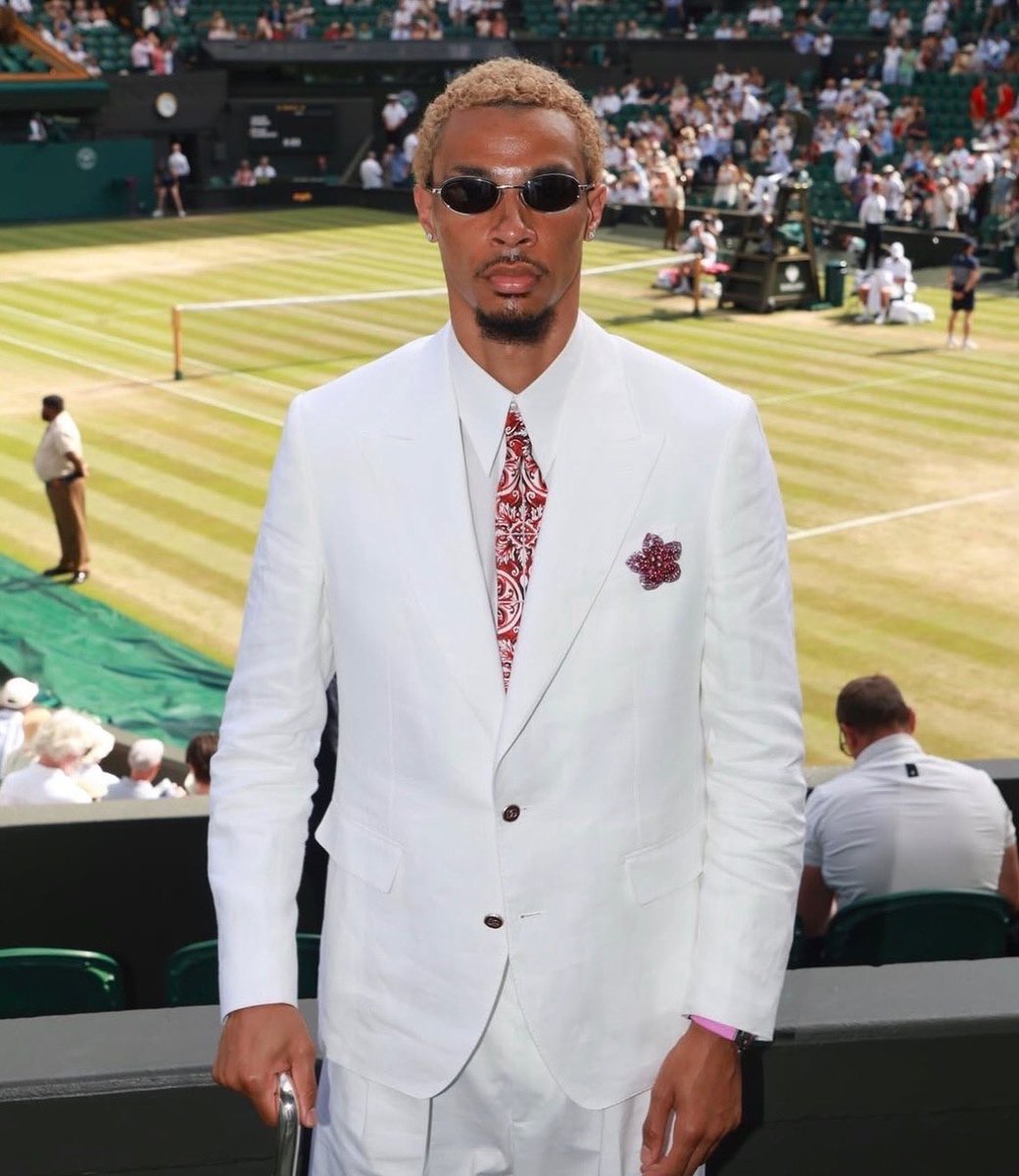 olisaemeka_G's tweet photo. 🚨BREAKING 

Nigerian influencer @Ekitipikin Spotted in England at the Wimbledon Tennis Open 🎾 https://t.co/dmdI1OouIU