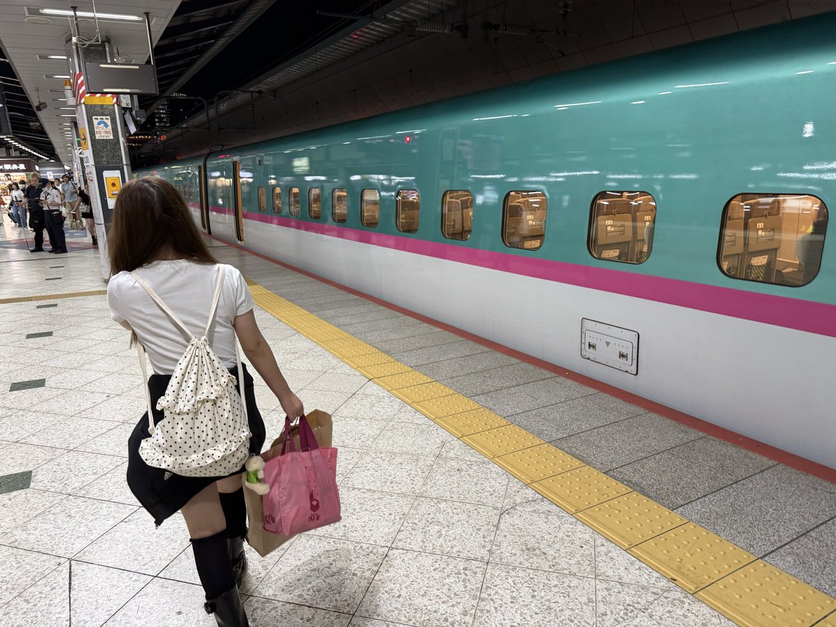 willbe_machida's tweet photo. 東京駅とうちゃ〜く🚉
あっとゆう間の４泊５日だった🍎
試合だけじゃなく練習見学も良いものだということがわかったので今度は緑山にも行ってみたい⚽️
　#ゼルサポ  #青森キャンプ #zelvia https://t.co/SiM68GffQX