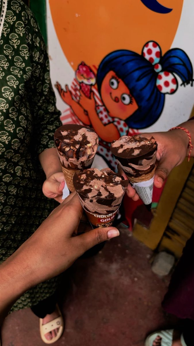 wine_serenity_'s tweet photo. Ice 🍦🍦🍦
#nsfwtwtًً #icecream #evening #lifeupdate #lifeseries #SaturdayStories #trend #viralsgoingviral #cold
@WithhLoveAnnie @fiercy_jhalli https://t.co/G7n0gIeDrb