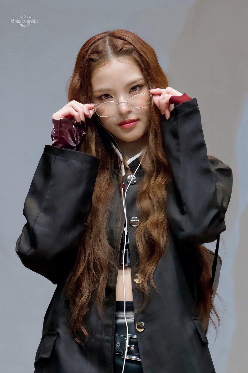 mistymaibi's tweet photo. 251017 WITHMUU

#MAI #마이 #IZNA #이즈나 #まい https://t.co/QTuxmIbJN6