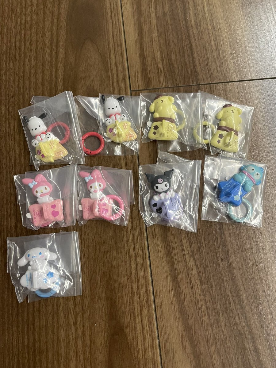 ra_menman14's tweet photo. 【交換】サンリオキャラクターズ キーリングハンガー ガチャガチャ ガチャ
サンリオ　キーリング

譲：画像のもの

求：同種キティ、ウサハナ＞けろけろパーティ

お1つからでも交換可能です！！
郵送交換でお願い致します。
検索からもお気軽にお声掛けください🙂‍↕️🙇🏻‍♀️✨️ https://t.co/aFFaGMhZDM