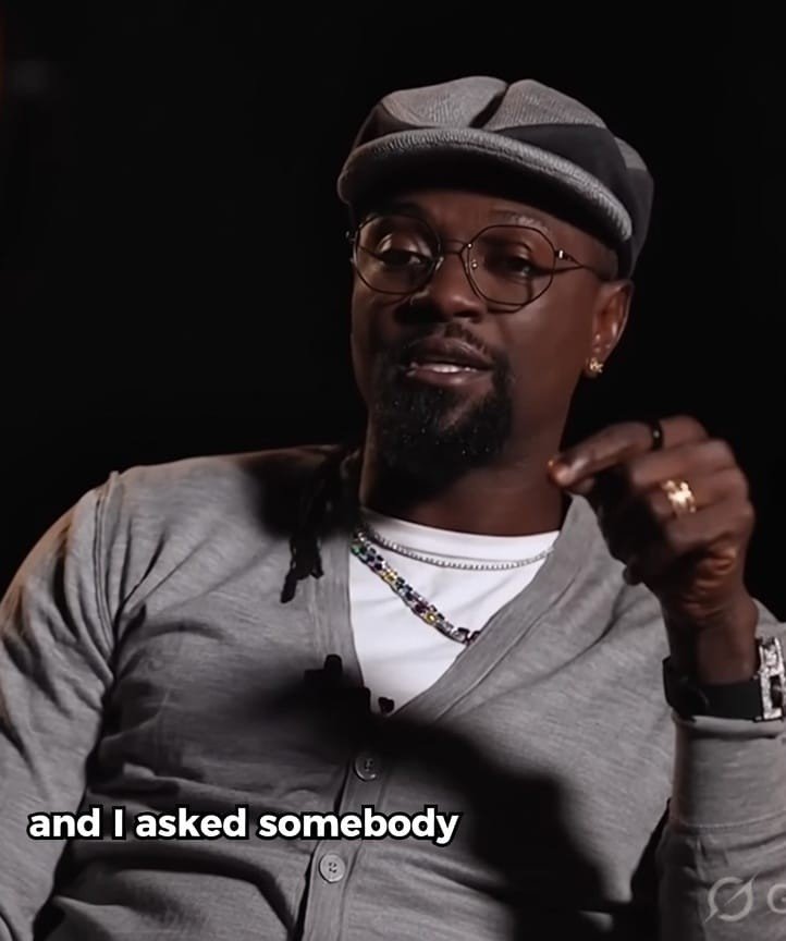 Trollkickoff's tweet photo. 🚨 Emmanuel Adebayor reveals his first experience with Cristiano Ronaldo at Real Madrid:

“When I first signed for Madrid, everyone told me Cristiano Ronaldo was the ultimate professional. Always on time, always focused.

I thought, ‘I need to show the best version of Adebayor.’ Training was at 10:30, so I decided to arrive two hours early at 8:45.

When I reached the training ground, the lights were off. I was happy thinking, ‘I’m the first one here. These guys are real professionals.’

But then I heard some noise downstairs. I asked what was happening and they told me: ‘Cristiano is already downstairs swimming.’

I went to see him. He greeted me and asked if I needed anything. Then I realised he didn’t just arrive early… he had been there for a long time.

I asked him, ‘What time do you get here?’

Cristiano replied: ‘7:30.’

I just said, ‘Okay, thank you. Good luck. See you later.’” 😭

🐐 Cristiano Ronaldo’s obsession with preparation was on another level.