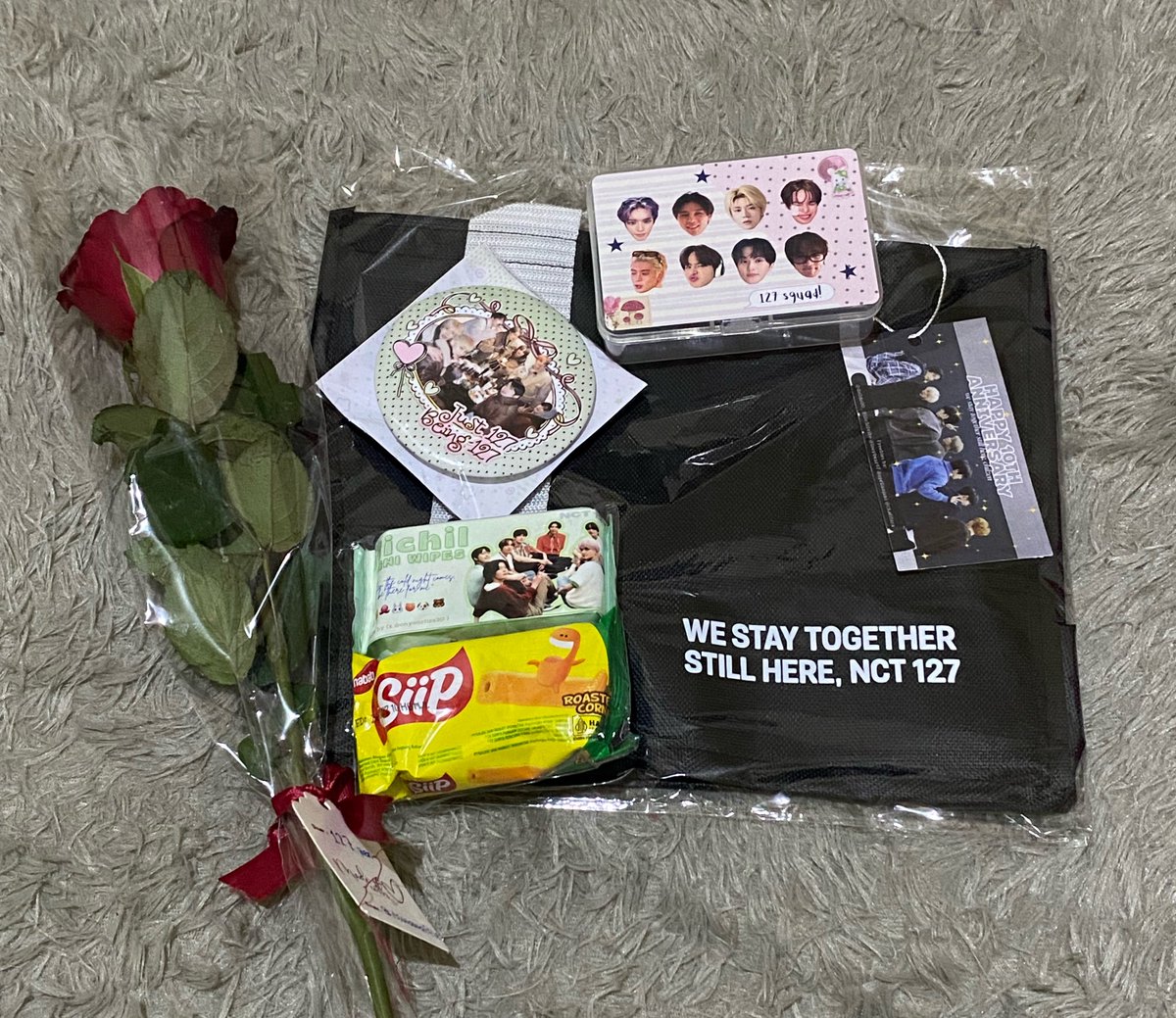 abcdonghyuk's tweet photo. Thanks to @127affair Sudah buat event cafe ilichil🫶🏻

Thanks juga buat my chestie gweehh @ne0cltures   sdh berbaik hati kasih slot😘🫶🏻

Freebies by:
@onyourliza30  @hyuckie24♡ @loeybear97 @aprlianjani @ilichilvibe @do0do00_ @chafitara @itswawaffle 

#BakedAt127Celcius https://t.co/Xr9DwfKvG1