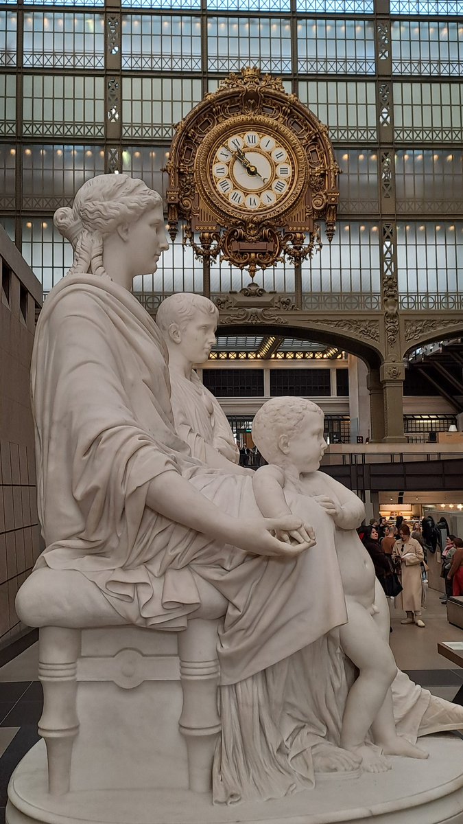 leTDMen80ans's tweet photo. [#SaturdayArtFever]
"Cornélie, mère des Gracques".
#Statue en marbre dans l'allée centrale des sculptures au #MuseedOrsay.
Toutes les photos sont sur le blog :
👉https://t.co/V5V2V5q1PU

🇫🇷
#art #paris #musée #culture #IledeFrance #baladesympa #MagnifiqueFrance #patrimoine https://t.co/YPUFQHXWa8