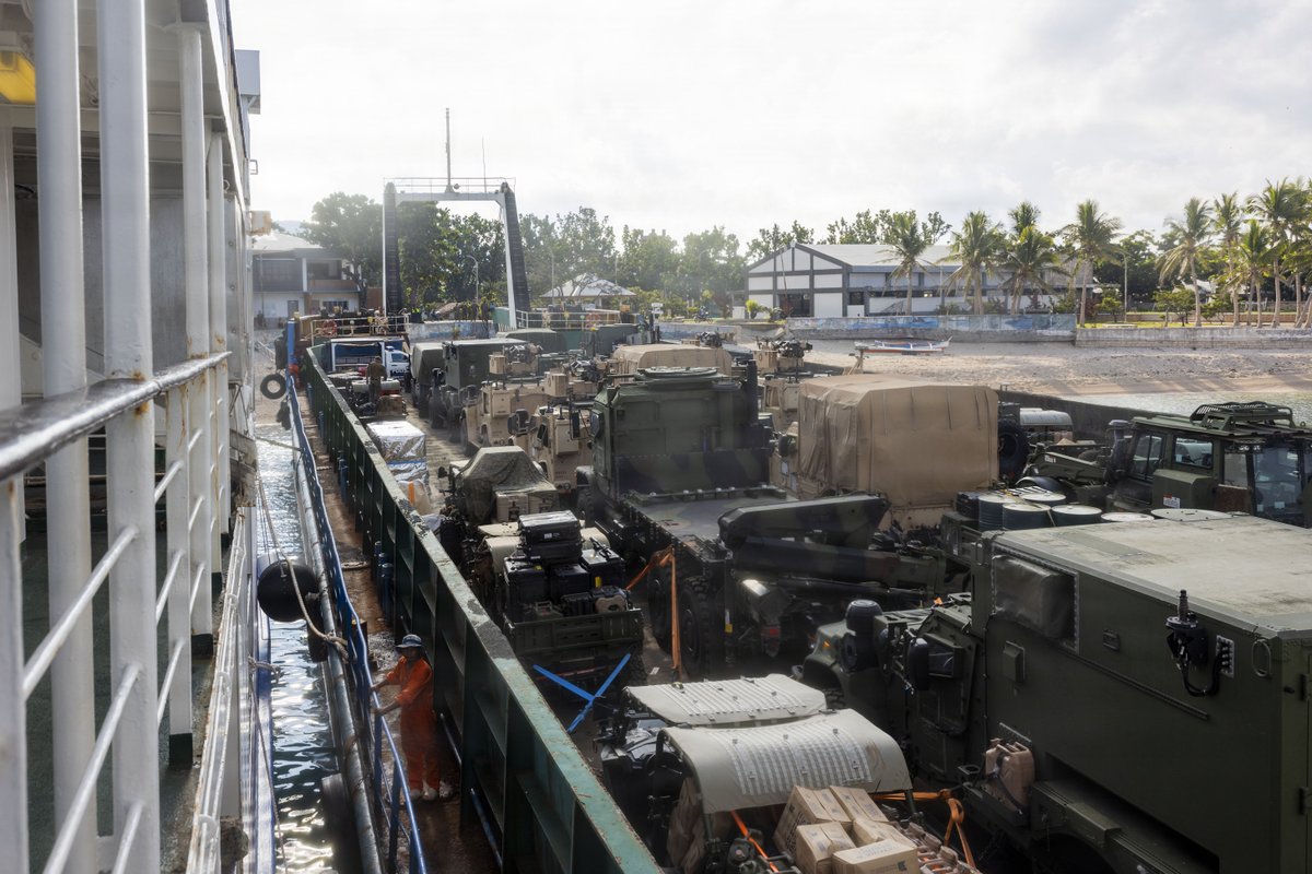 IIIMEF's tweet photo. Marines with 3rd Marine Division, offload equipment and personnel in support of maritime key terrain security operations during KAMANDAG 10 at Calayan, Philippines, June 22, 2026. @3d_Marines_Div https://t.co/CUj8hfdhHr
