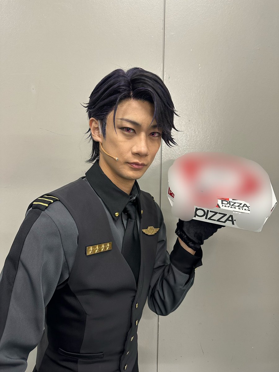 masafumi21yoko's tweet photo. Action Stage
「エリオスライジングヒーローズ」
-New Dawn-
7日目終了しました
司令の皆様、ありがとうございました
明日で東京公演千秋楽
悔いの残らないよう
やるべきことを全力でやって参ります
そして
ミラトリの皆さんがピザの差し入れを🥹
ブラッド様の神々しいお写真を添えて
🦔💨 https://t.co/45VrFKAID9