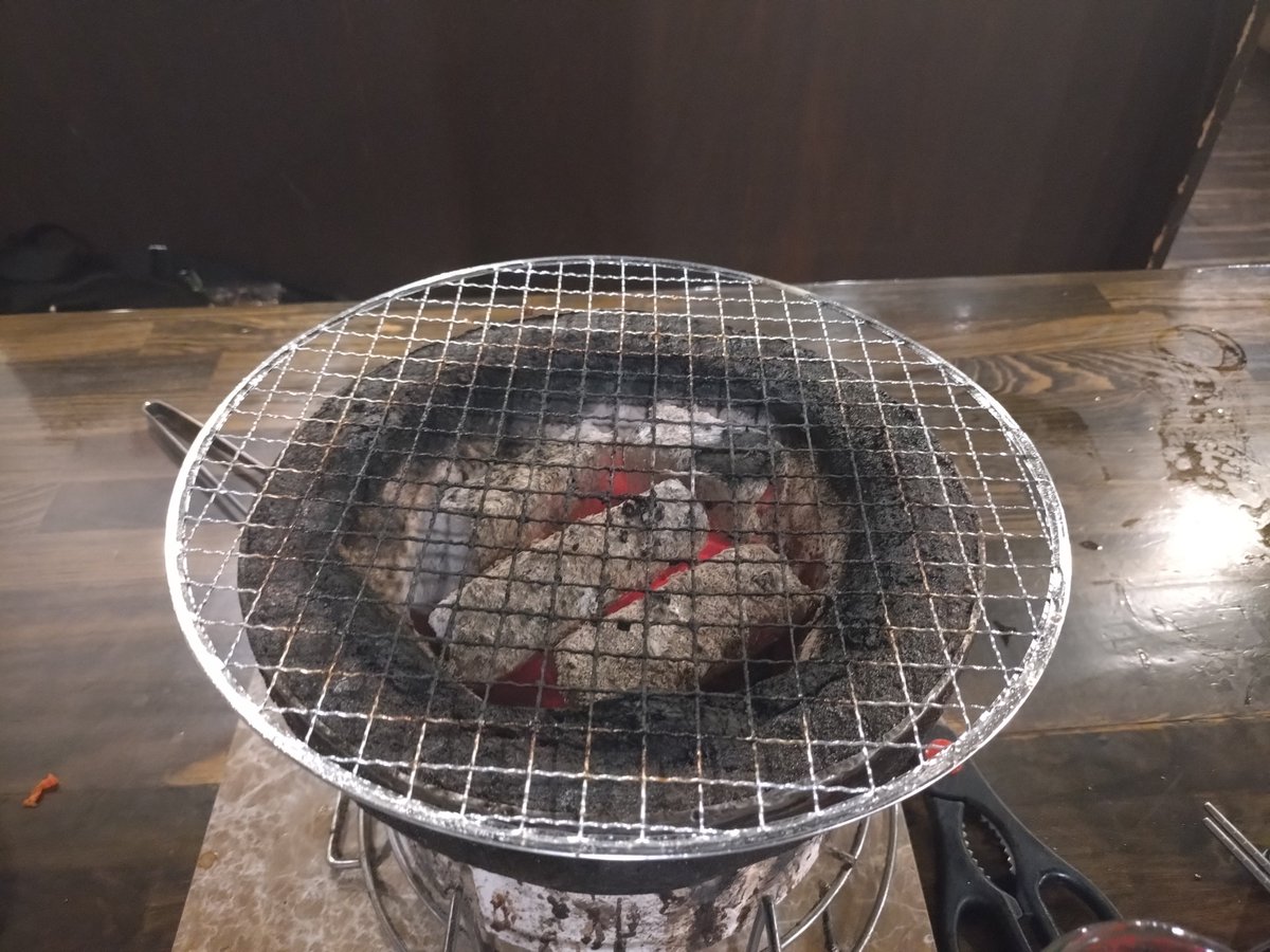 bee_gorilla's tweet photo. 焼肉や兵どもが夢の跡 https://t.co/zhGJjNzC2h