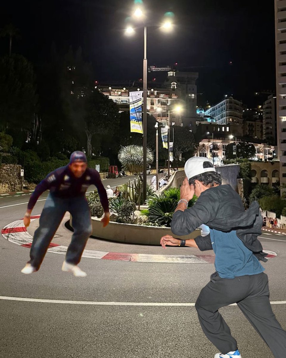 yeriimsjjzie's tweet photo. si abang lagi night run tiba tiba dihadang sama carlos https://t.co/QzDSPYkZp1
