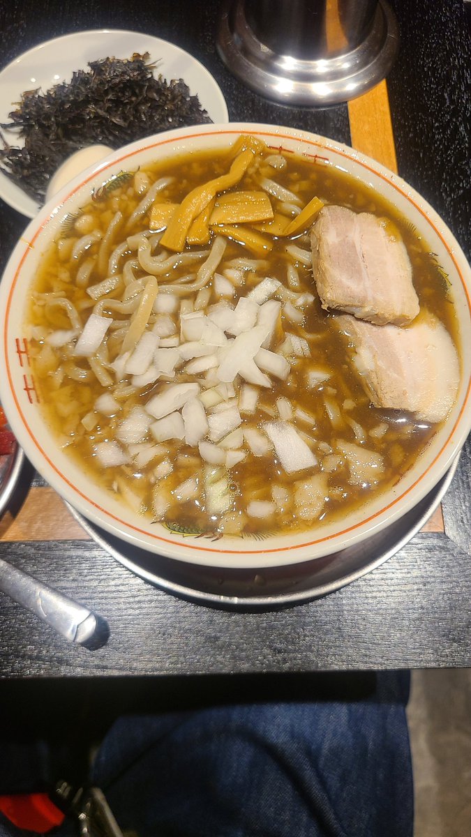 YUTO1026_LIng's tweet photo. 伏見:燕参上

らーめんもカレーも本気で美味しい最高のお店です。ごちそうさまでした！

KAD&amp;LIngで僭越ながら店内にサイン書かせていただき、曲もお店でかけていただきました！皆様も是非食らいにいってください🍜🍛🔥💿️

#燕参上 https://t.co/9xeMI3FlVE