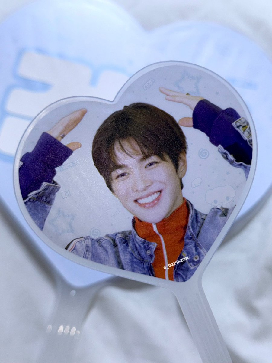 0_0214keon's tweet photo. 2026 Cheering Kit for KEONHO 
PUT YOUR PHONE DOWN IN INCHEON 건호 미니우치와 극소량 나눔합니다

날짜 - 7/18 토요일 첫콘
수량 - 10개
인증 - rt+❤️
시간 &amp; 장소 - 당일 타래로 공지

#rt 추첨을 통해 1분께 미니우치와 보내드립니다💕
#CORTIS #코르티스 #KEONHO #건호 https://t.co/PH786BM4MS