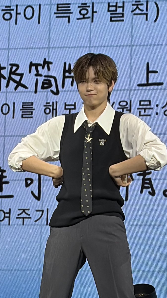 rangdhd's tweet photo. 오늘 팬미팅에 계혀니 대신 만두가 왔는데요? https://t.co/AjYn2rhvEq