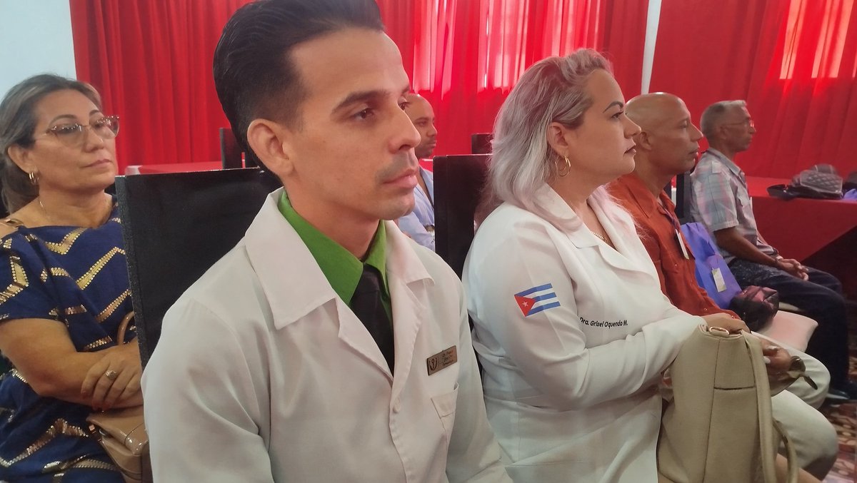 diazbardon's tweet photo. #LasTunas celebra el Premio Anual de #Salud, edición provincial.
Variados estudios aplicados a la labor asistencial se socializan.

@Artemioglez1 @CubanoYoe @dgslastunas @GladielisA86100 @Ilia_Toirac_TV @marianela7772 @MINSAPCuba @TunasTV1 @ORSerranoB https://t.co/bMO9luhFMv