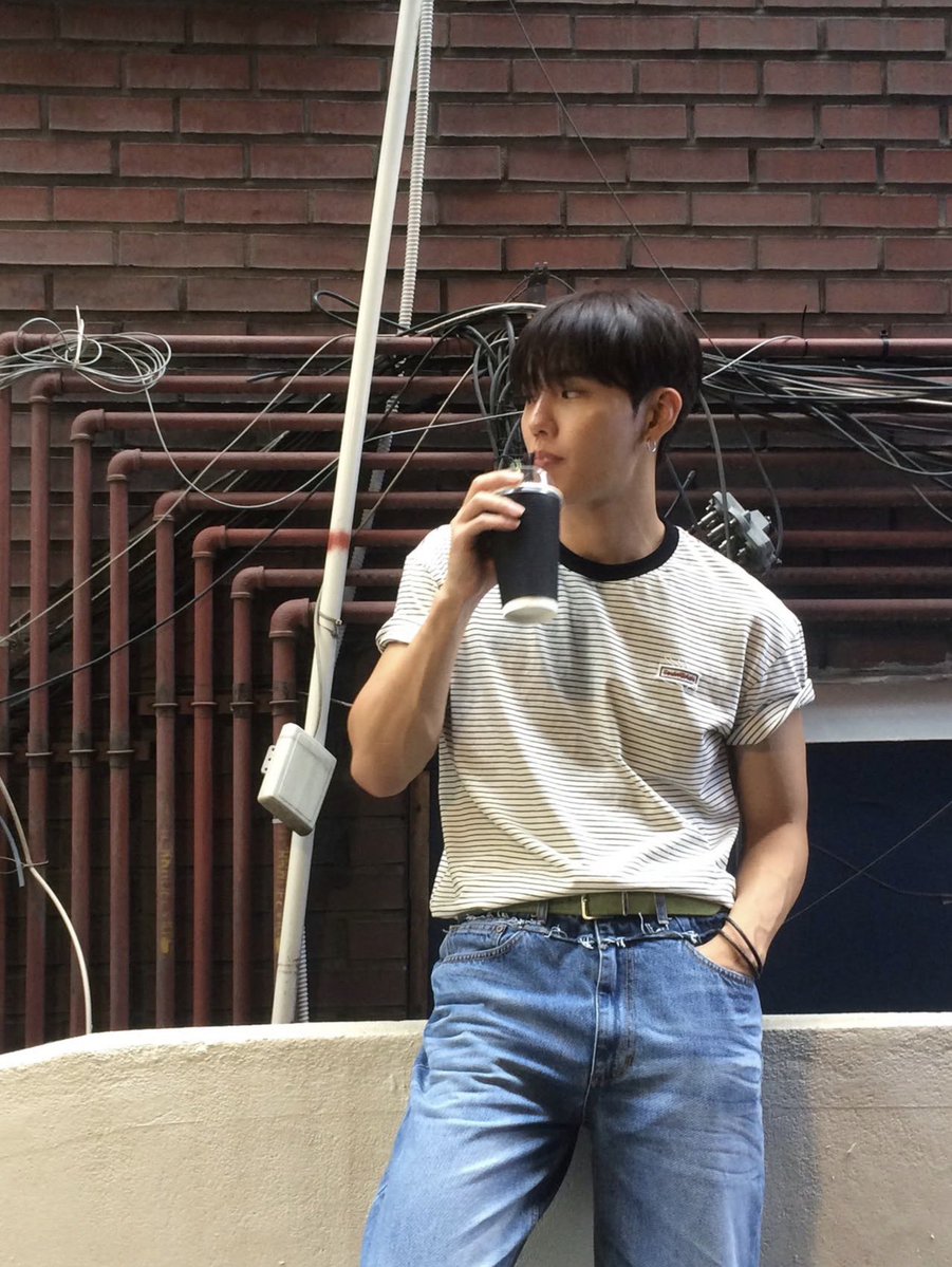 lilylvhoneyhun's tweet photo. #승훈 #SEUNGHUN #スンフン https://t.co/mwFRRTUas8