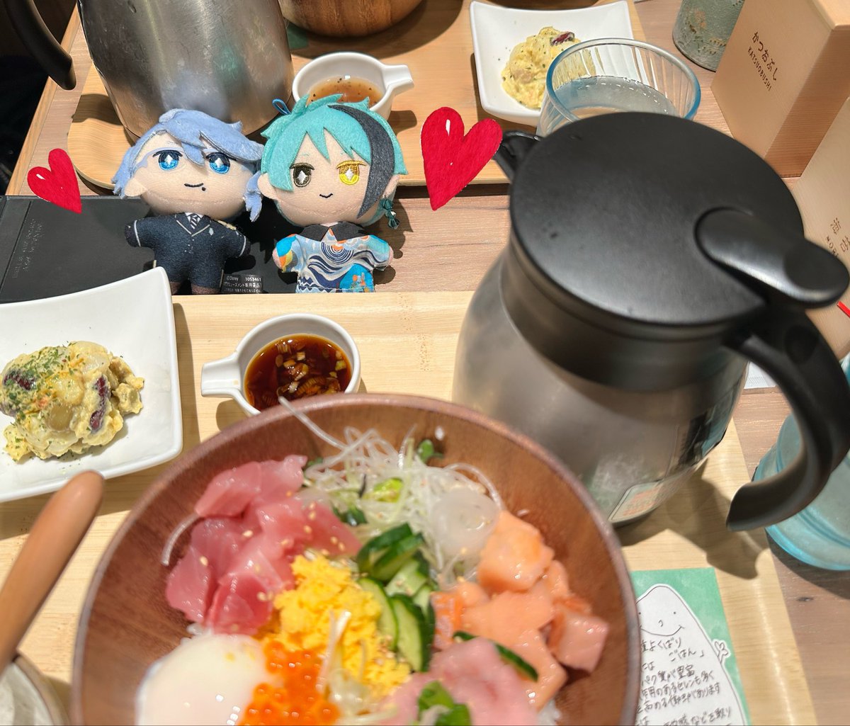 Kayanon77's tweet photo. 🐬一緒に会えましたね
🐙ええ、そうですね(微笑)✨
@magicastle_5 ちゃん

とっても可愛くて声が良い声をしていて！お喋りしていて楽しかったな
お店周りも楽しかった〜🥰ありがとう🌸💗

#twstぬい撮り部 https://t.co/sUtFsIyHWD