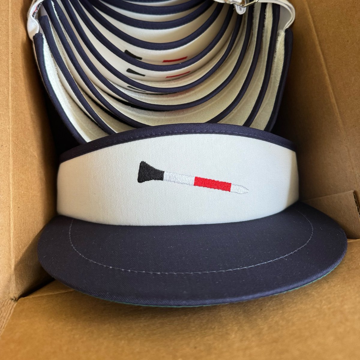 tour_classics's tweet photo. Custom 12 piece order for a buddy trip. 

Great use for back strap logo location and mixing up Navy/White fabrics. https://t.co/url14oRv3P