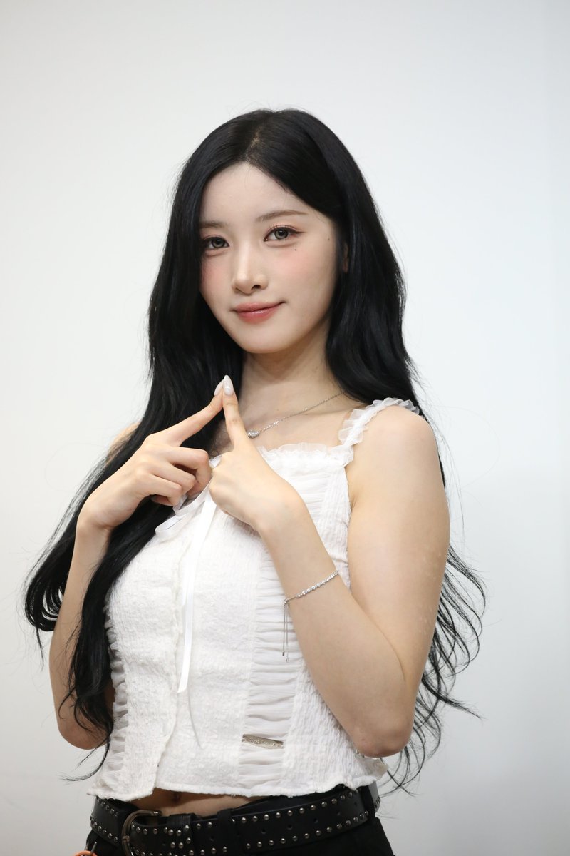 deadknightvic's tweet photo. 250802 Purple kiss fansign
Yuki

#퍼플키스 #PURPLEKISS #유키 #YUKI https://t.co/zp1Dt5dejj