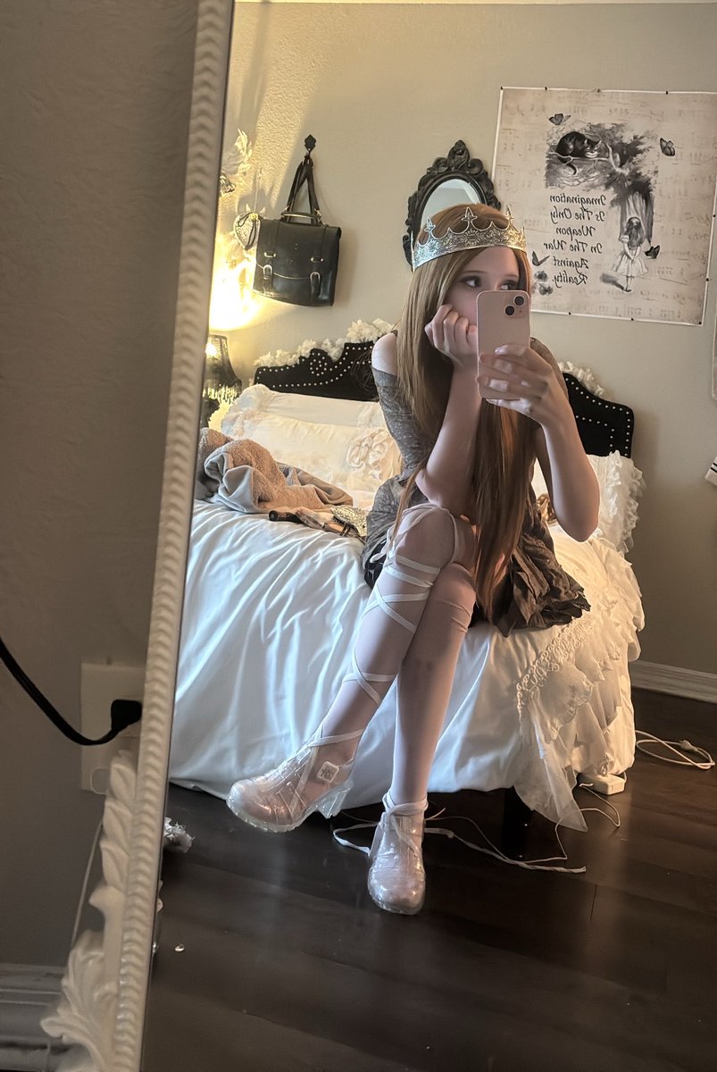 urstitched tweet picture