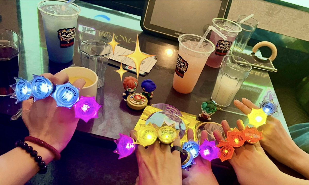 oshio_d_d's tweet photo. 友達が🎲くんへの誕プレでルーレットくれたー！嬉しいね！リンライカラオケたのしかった！ https://t.co/gtW6ovnwNT