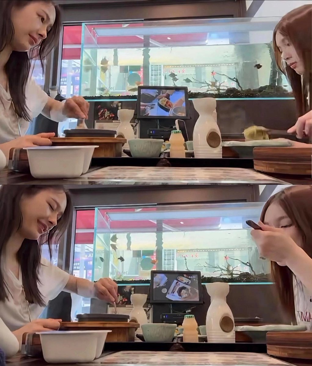 RenrenSays's tweet photo. With gf                              With wife

#มิ้ลค์เลิฟ #MilkLove https://t.co/1kGkeIF6CK