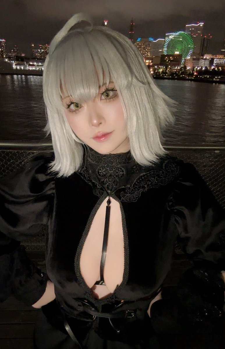 リズ🖤C108(土)東メ08ab 委託&売り子 tweet media