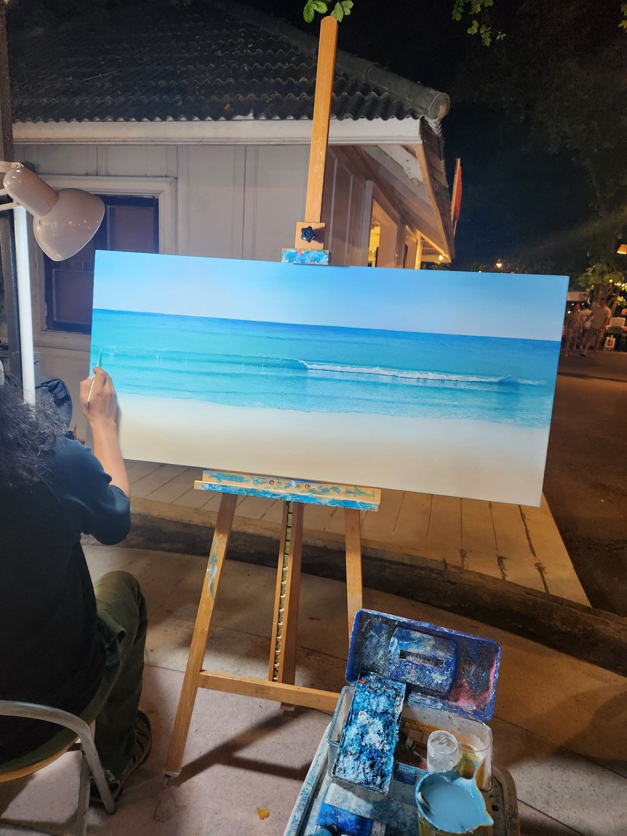 jodyplanet's tweet photo. เคยให้โปสการ์ดเฟิสเลิฟไป แต่ถ้าบนผ้าใบก็จะใหญ่ขนาดนี้ https://t.co/NdL936FBEk