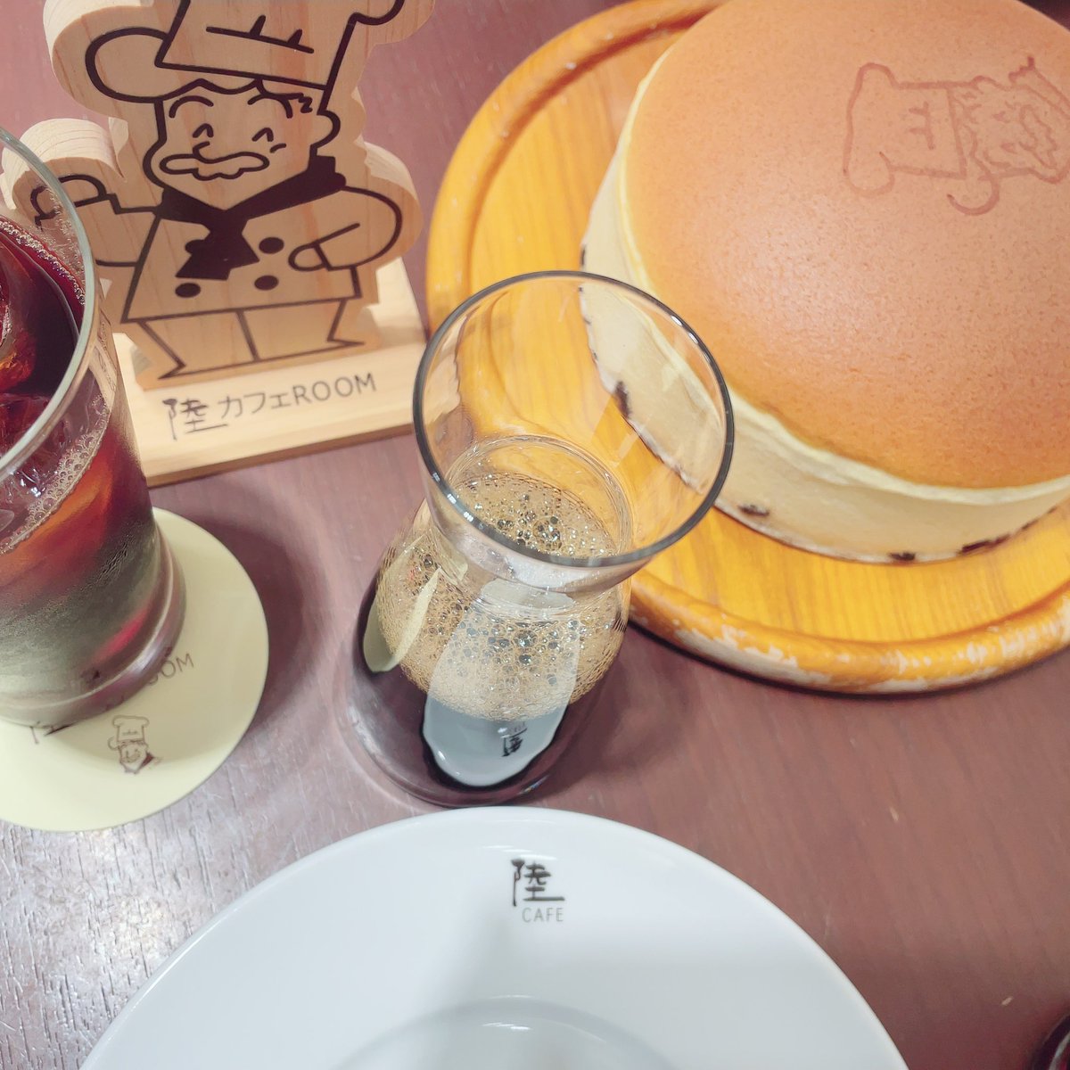 abitasionv's tweet photo. SEKAI NO OWARI 注釈付の席だったけど最高だった‼️
大阪は美味しものいっぱいで楽しかった🎶

再来週のSEKAI NO OWARIのコピーバンド「セカコピ」のライブも頑張ります😃

#セカイノオワリ
#thecinema
#ミラクルワールド https://t.co/fMFexSZHHV