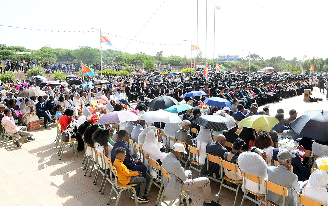 hawelti's tweet photo. Mai Nefhi College of Science has conferred BSc. Degrees to 300 Graduates - 49% of whom are female - in its 19th Commencement today.

First Degree courses include; Biology, Chemistry, Earth Sciences, Mathematics, Physics, and Statistics. https://t.co/Iw9kxrbcP6