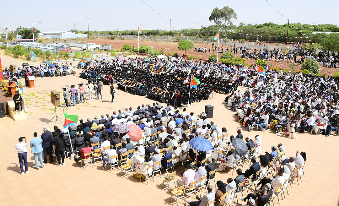 hawelti's tweet photo. Mai Nefhi College of Science has conferred BSc. Degrees to 300 Graduates - 49% of whom are female - in its 19th Commencement today.

First Degree courses include; Biology, Chemistry, Earth Sciences, Mathematics, Physics, and Statistics. https://t.co/Iw9kxrbcP6
