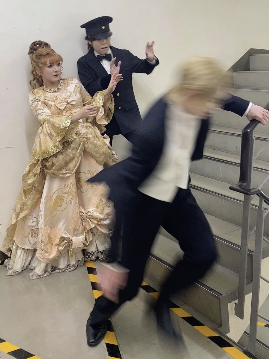 Airi_Kumata's tweet photo. Rep.チームでのマチソワ！
ありがとうございました✨

今日は光佑くんエンダースと🍷
躍動感💨笑

明日はOp.チームでマチソワ！
配信もございます！
よろしくお願いいたします🙌🏻

#モリミュ https://t.co/p4Q8MUe81N