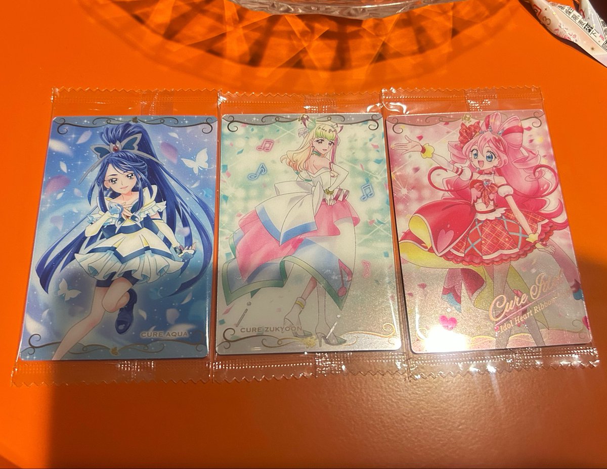 1010__chan's tweet photo. プリキュア ウエハース 交換

譲:アクア、ズキューン、アイドルSR(過去物✅)
求:アンサー、アルカナシャドウ、キュンキュン、キッス、プリズム、マジェスティ、グレース、スパークル、ピーチ、ブロッサム、レモネード、ドリーム、ミルキィローズ、ホワイト、集合 https://t.co/lW6vGyx7ZQ
