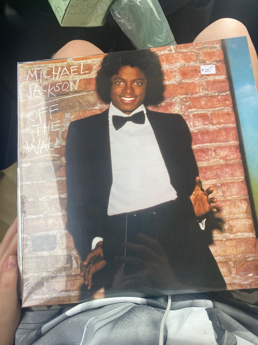 anotherd0e's tweet photo. i won in life #mjtwt https://t.co/uNdCXDS7PK