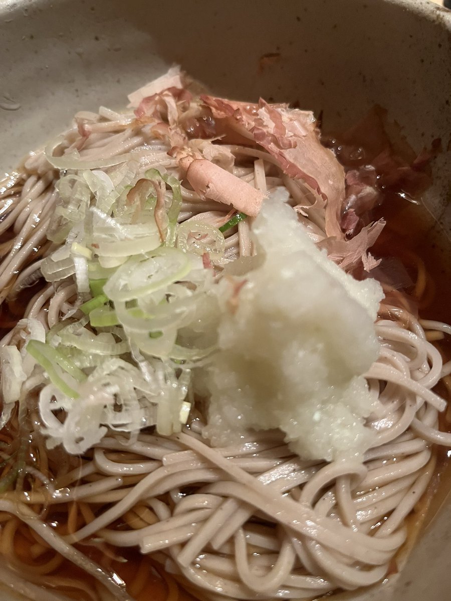 2kiforov's tweet photo. 怜悧なお方と
冷涼なお料理
冷酒飲み干し
レールの帰路 https://t.co/Mn9TqIk2uz
