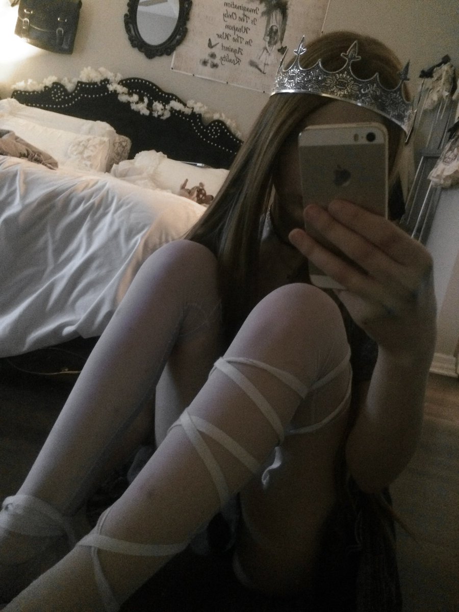urstitched tweet picture