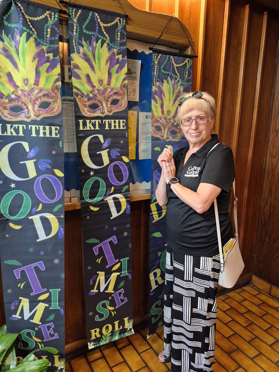 GoupilColleen's tweet photo. The International Villages in Brantford are absolutely amazing. Visited 8 villages so far and have been impressed with every one. Looking forward visiting all of the remaining villages. https://t.co/ymRuxMBvL4
