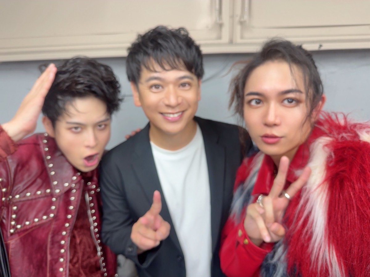hayashi119a's tweet photo. 猿の覚醒Vol.2終了！！

浅草ジャングルに遊びに来てくださった皆様ありがとうございました。

ゲストの皆んなも来てくれてありがとう〜

そして腕相撲で机壊してごめんなさい泣

#サルカク https://t.co/HESOBJh3Ug