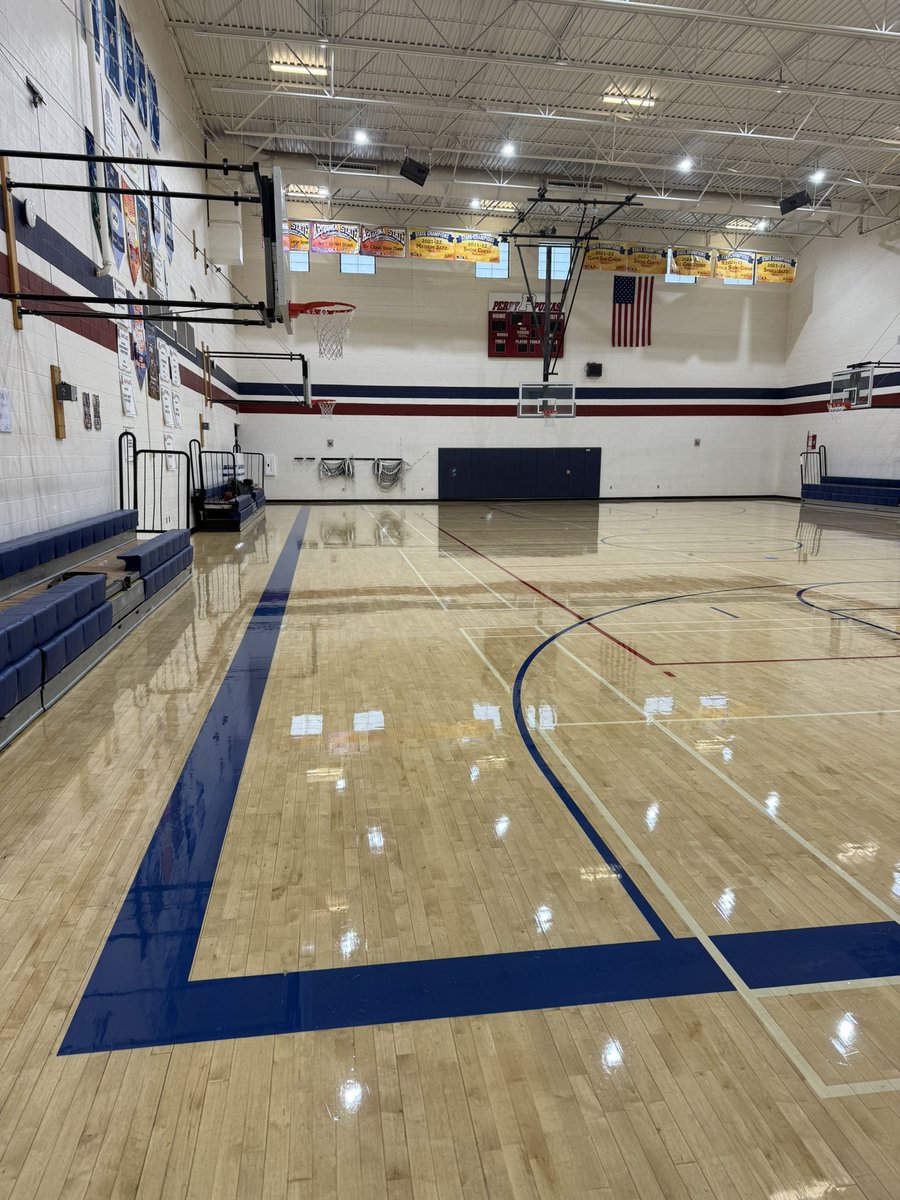 perry_pumas's tweet photo. Shiny freshly sealed auxiliary gym floor!
@PerryPumas07 @CUSDAthletics https://t.co/OefeZ3YCi5