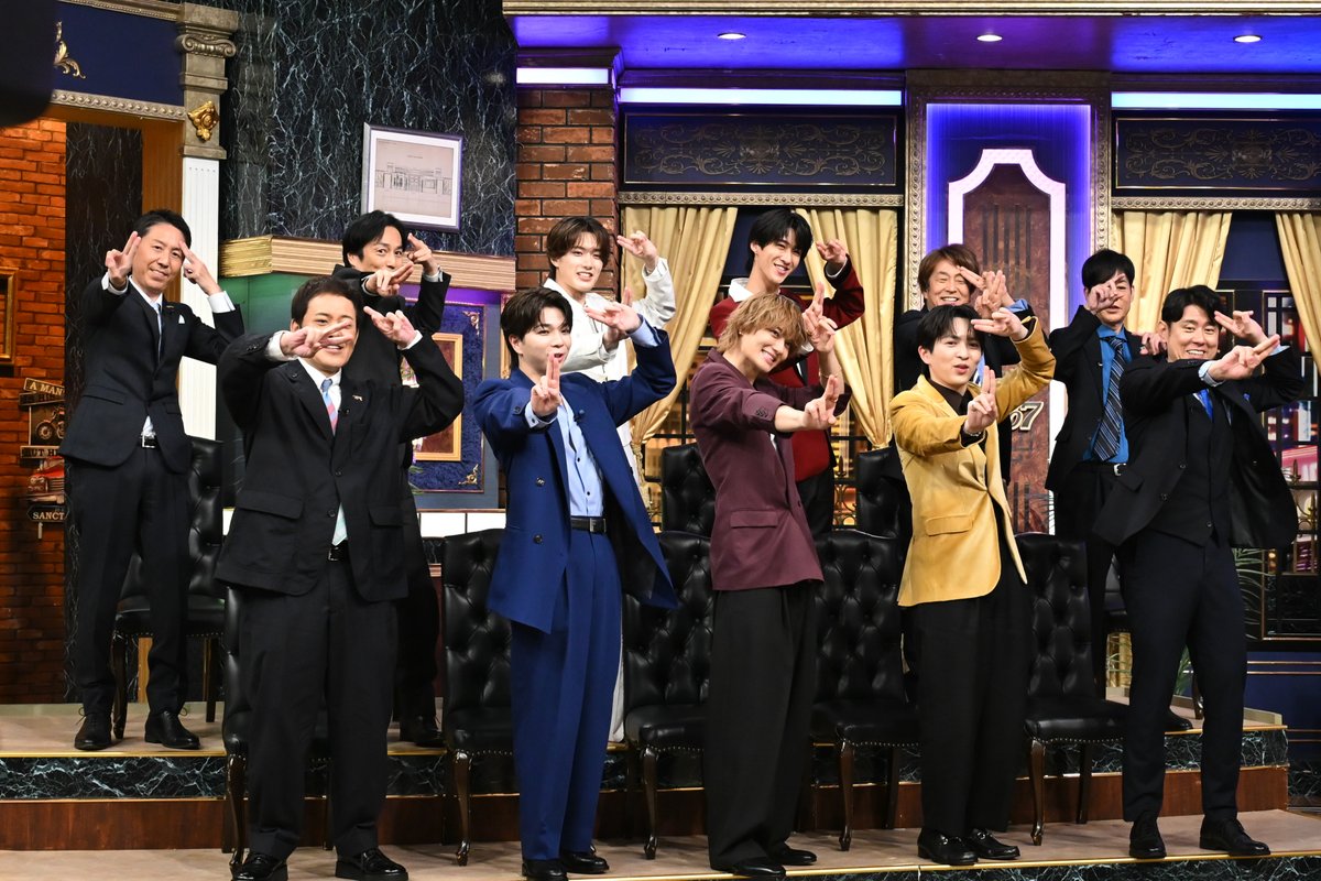 nittele_ntv's tweet photo. M!LKが5人揃って初登場！

メンバーのご家族も
顔を隠してスタジオに集結

家族に見守られながら
5人がそれぞれ故郷の魅力を
全力プレゼン

愛知出身の佐野勇斗は
かつてバク転を練習した
"近所の駐車場"を紹介
そこで起きた衝撃の事件とは？

📢あす夜9時
『#しゃべくり007』
https://t.co/rXjmC4WRM9 https://t.co/uB0cKhgl1Y