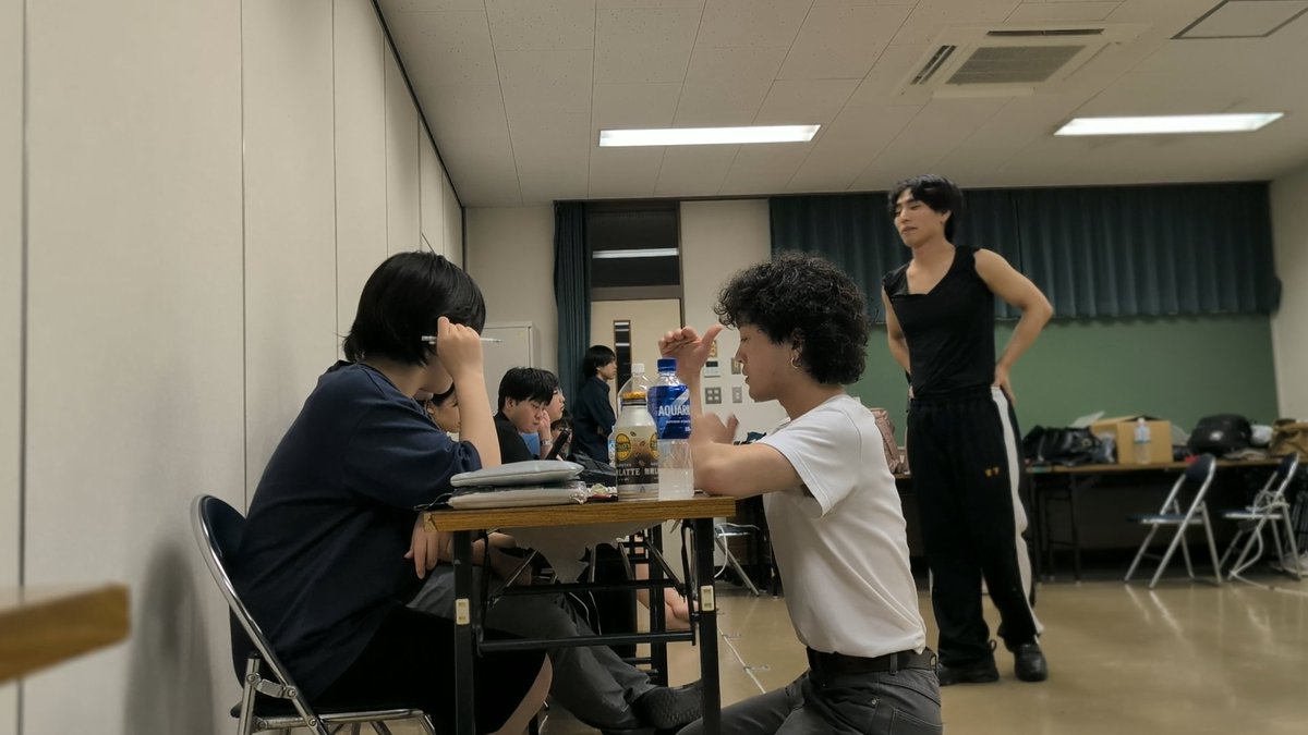 Actengek2's tweet photo. 【予約受付中‼️】
ーーーーーーーーーーー

演劇とは‼️
物語の一部になれる新体験⁉️

会場でお待ちしております！

限定映像付き予約はこちら！！！
https://t.co/dtYX5rkH87

ーーーーーーーーーーー

#演劇 #あくたさく #サヨナラ友達 #群馬 #前橋 #群馬県  #大胡シャンテマエホール #公演  #8月 https://t.co/5zuqAek00B
