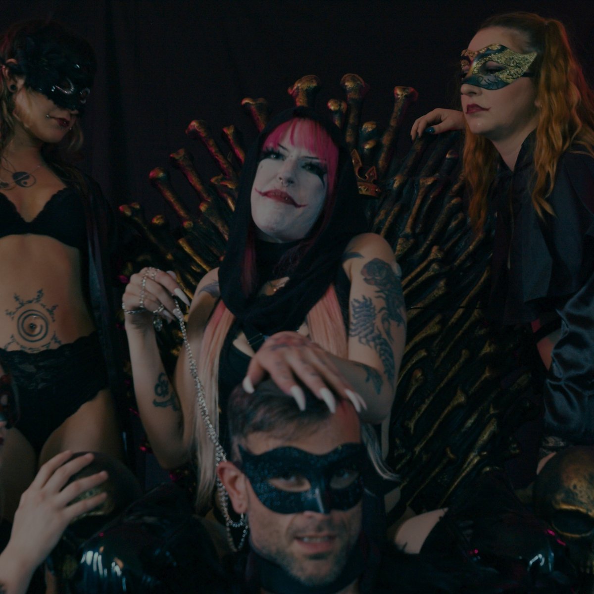 EclipseRecords's tweet photo. WATCH: @NovaRiotMusic [Bubblegum Metal] music video "Midnight Coven Crush" directed by Nova Ray 💥 from their 'Blood, Lies &amp; Lullabies' full-length album out Blood, Lies &amp; Lullabies https://t.co/TsBBWvEkgY https://t.co/3Tb2kVPtOu