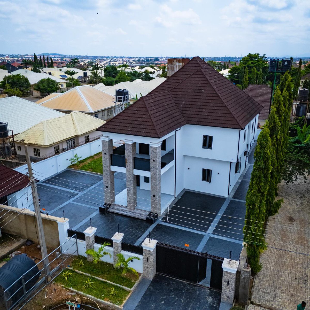 Realtor_Habeeb's tweet photo. 𝐍𝐄𝐖 𝐋𝐈𝐒𝐓𝐈𝐍𝐆 || 𝐅𝐎𝐑 𝐒𝐀𝐋𝐄

4-Bedroom Fully Detached Duplex +2Bedroom Detached BQ

𝐋𝐎𝐂𝐀𝐓𝐈𝐎𝐍:📍In An Estate, Lokogoma Abuja (Tarred Road) 

𝐏𝐑𝐈𝐂𝐄:💰370-Million Naira
𝐀𝐆𝐄𝐍𝐂𝐘 𝐅𝐄𝐄: 5% https://t.co/55S60XQy4H