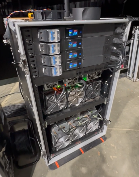 ETH_II_Official's tweet photo. 🎯 The ETH II mission is simple:

Keep mining alive. Forever. A chain anyone can join with a GPU, where real work earns real rewards — the way crypto was always meant to be.

Help us prove it can be done → https://t.co/sFClQlDEdi

#blockchain #ETHII #ETH2 https://t.co/9a0NKEwW14