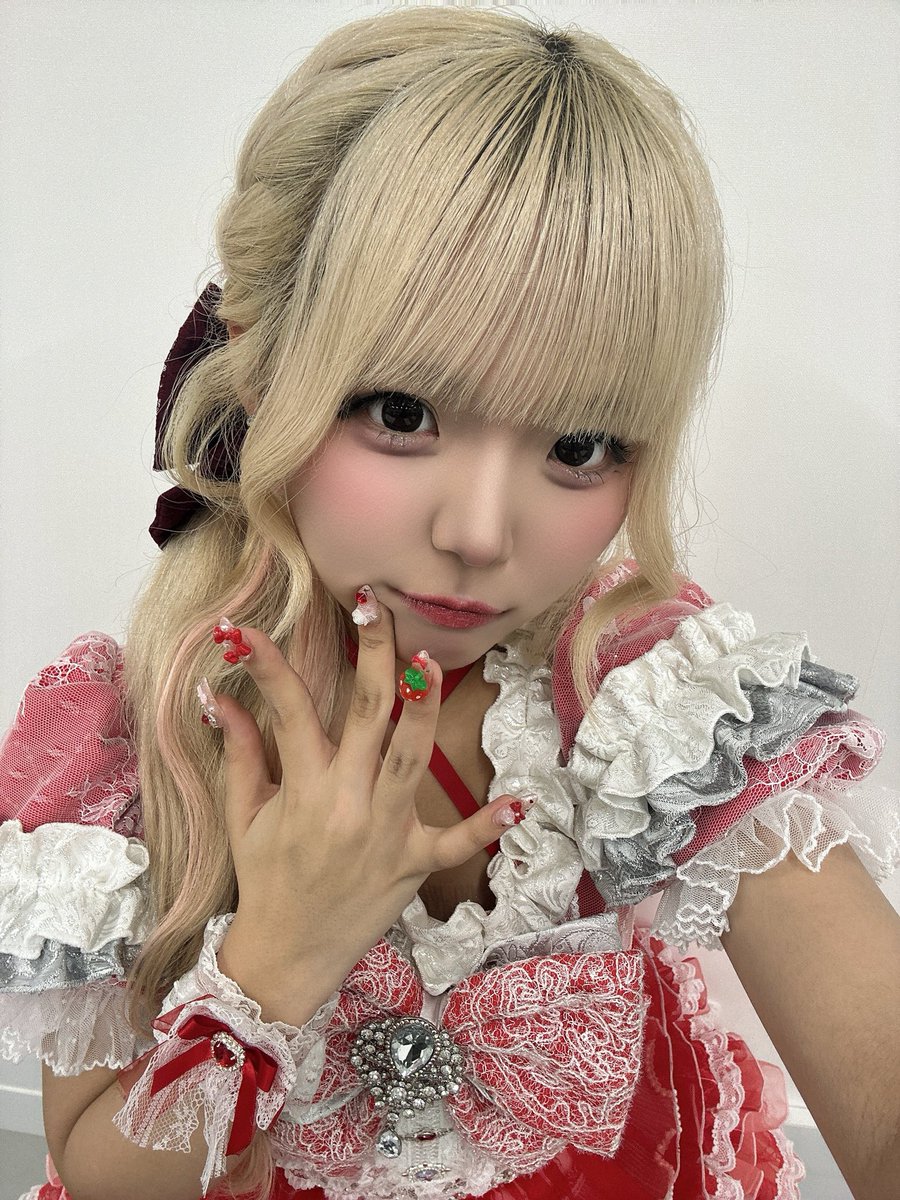KAEDE_ARUME's tweet photo. キミと一緒がただ嬉しいんだよ♡ https://t.co/RRKU4Mpcma