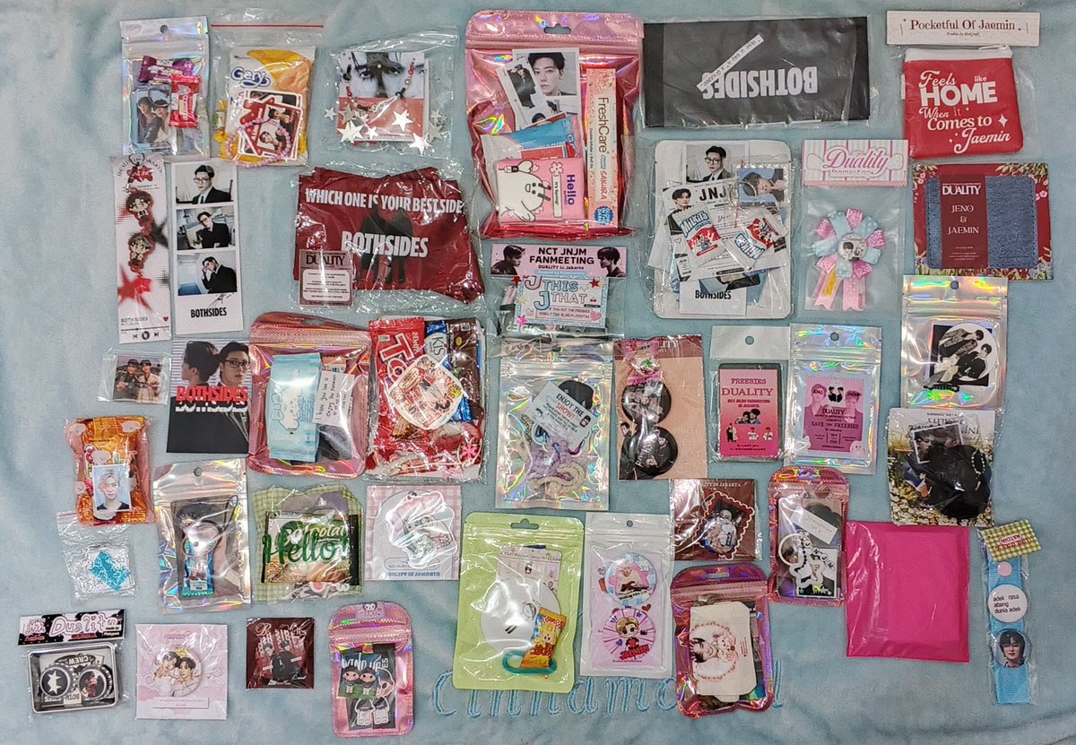 markeucheeys's tweet photo. ‧𐙚 FREEBIES JNJM FANMEETING IN JAKARTA ‧𐙚

thank u so much kakak yang sudah kasih freebies &amp; trade, gemas sekali 🥹❤️

@deelish_dazzle @JNai09 @naesthic @jeenowlee @littlesaaa @littleccupcakes @kmdoyyii @nax_Jaemin @pinkypals_ @its_ryunara @sugaring_nanaa @wchoconana https://t.co/TngFBVLOII