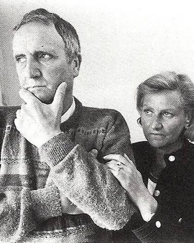 carmenrols's tweet photo. Por ellos, Miguel y Consuelo, los padres de Miguel Ángel y María del Mar Blanco, ni olvido ni perdón. https://t.co/NIZcO2aO4U