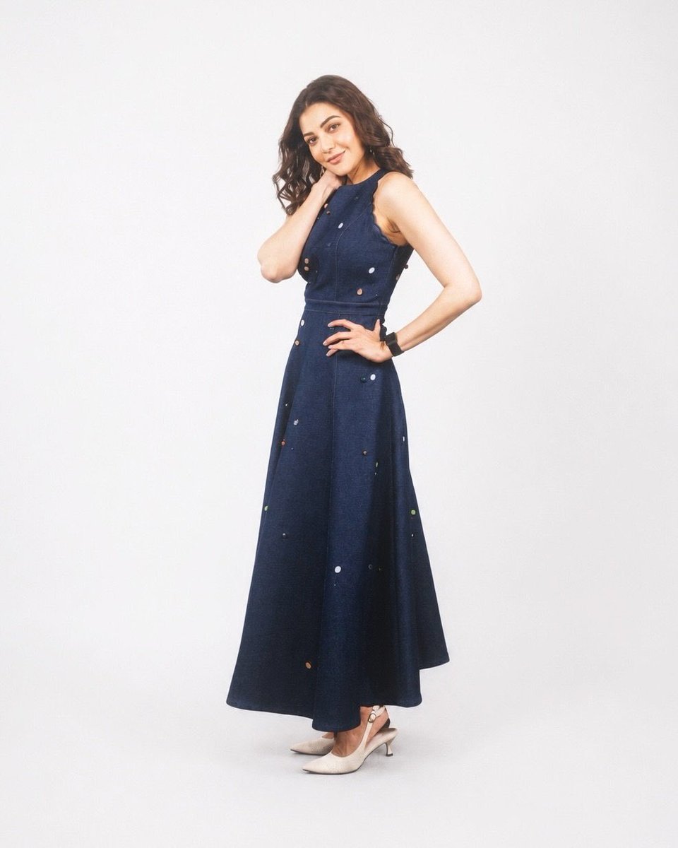 Multiplex312's tweet photo. #KajalAggarwal  shines in a stunning ensemble looking pretty as ever.

@MsKajalAggarwal https://t.co/H6dEz8jVUu