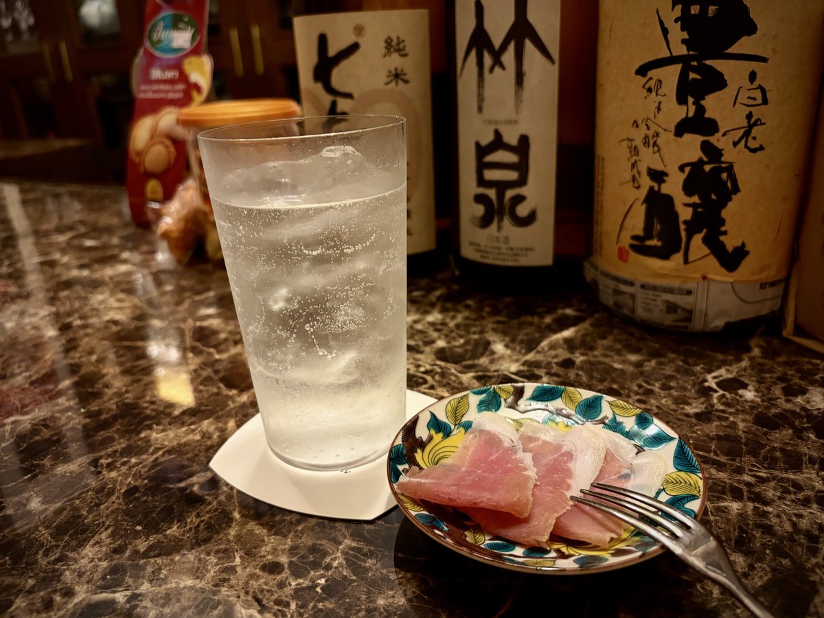 kuma_root's tweet photo. 怒涛だった一週間の〆🍻

よく頑張った https://t.co/7yHJ1pkdg9