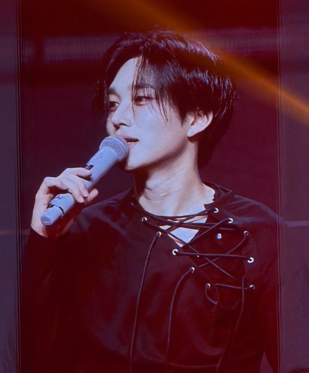 taeyamist's tweet photo. 팬미 후기:
외모는 한결같이 전지현 https://t.co/rGeWLGfz95