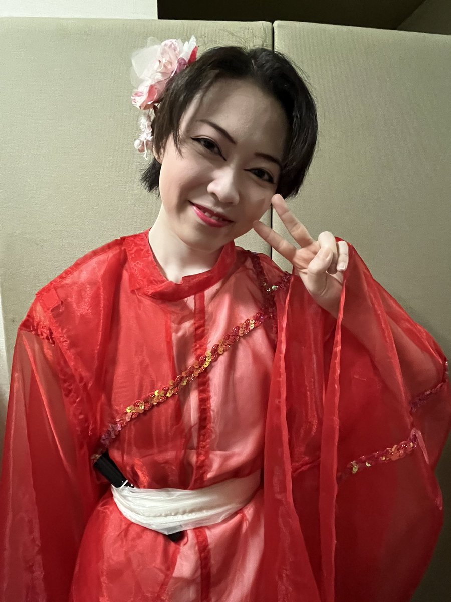 anzmk4's tweet photo. 2026.07.11
あだたら温泉♨️
ホテルパラダイスヒルズ
 #大衆演劇
 #パラヒル
 #滝乃屋劇団
皆さん素敵でした😊
太夫元が一番頑張っておりました！ https://t.co/GwkvieYrLs